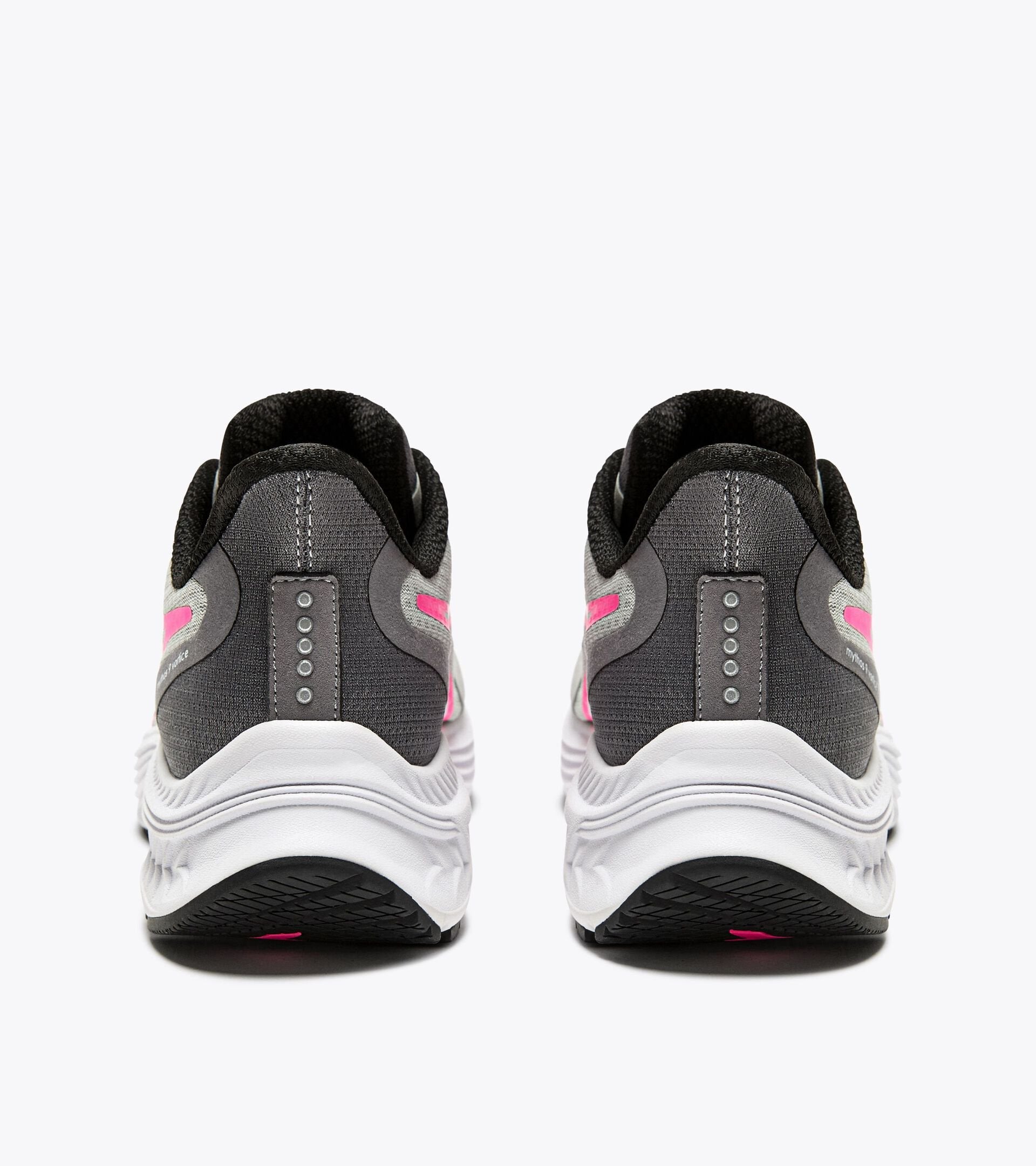 Diadora Mythos Blushield 9 Vortice W Silver Dd/Pink Fluo