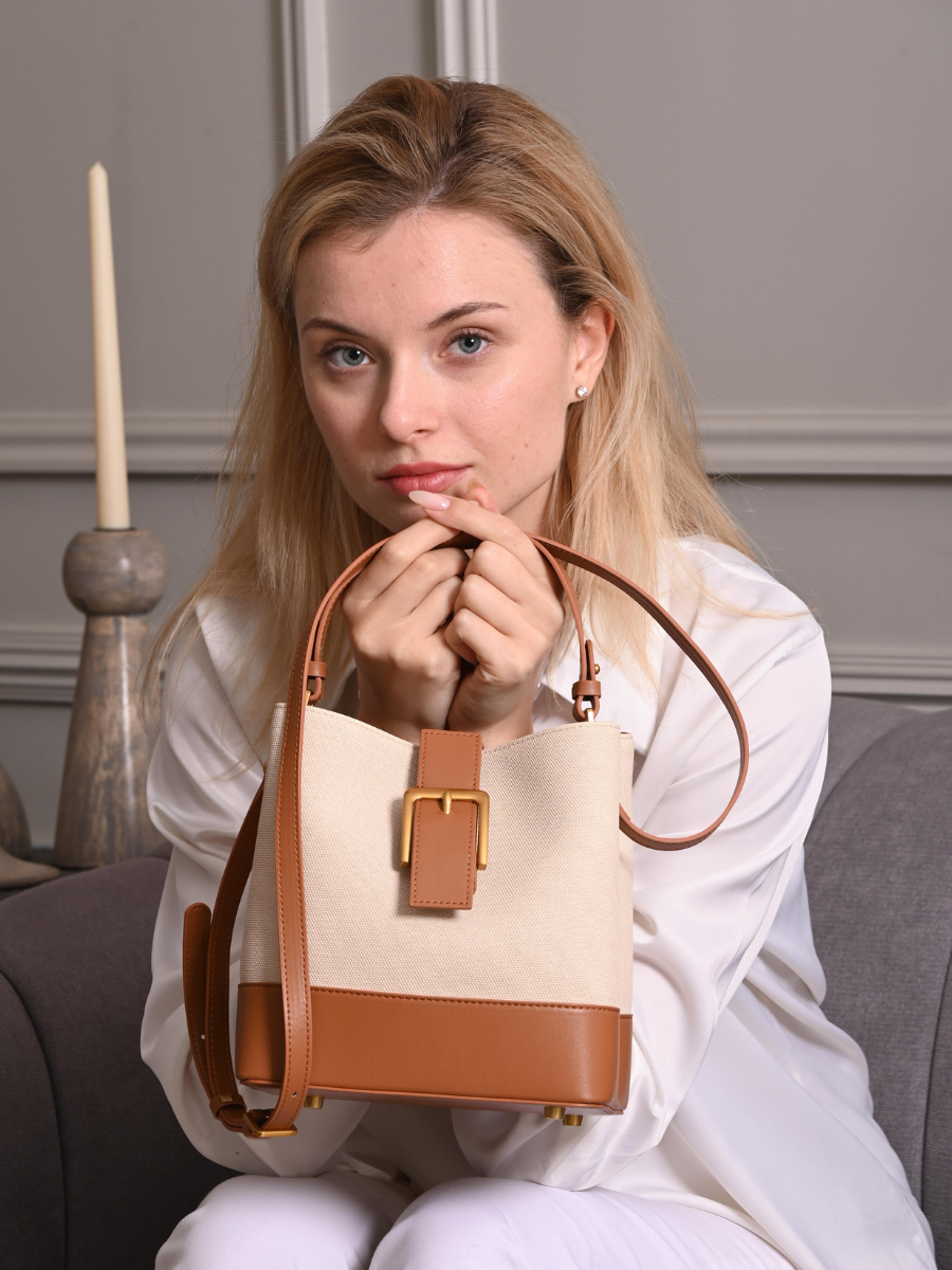 Favori Sylvia - Ladies Leather Bucket Bag | Tan – view 7
