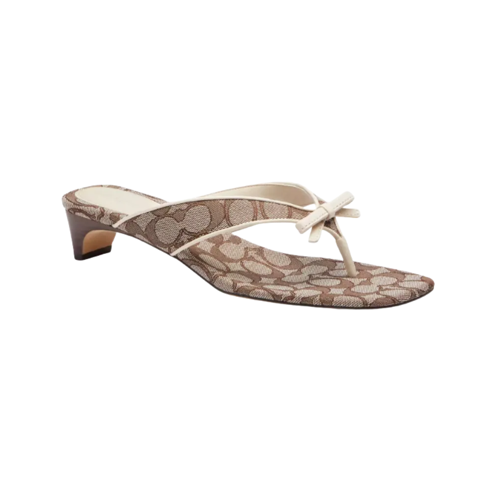 Coach Bow Thong Kitten In Signature Jacquard Chalk