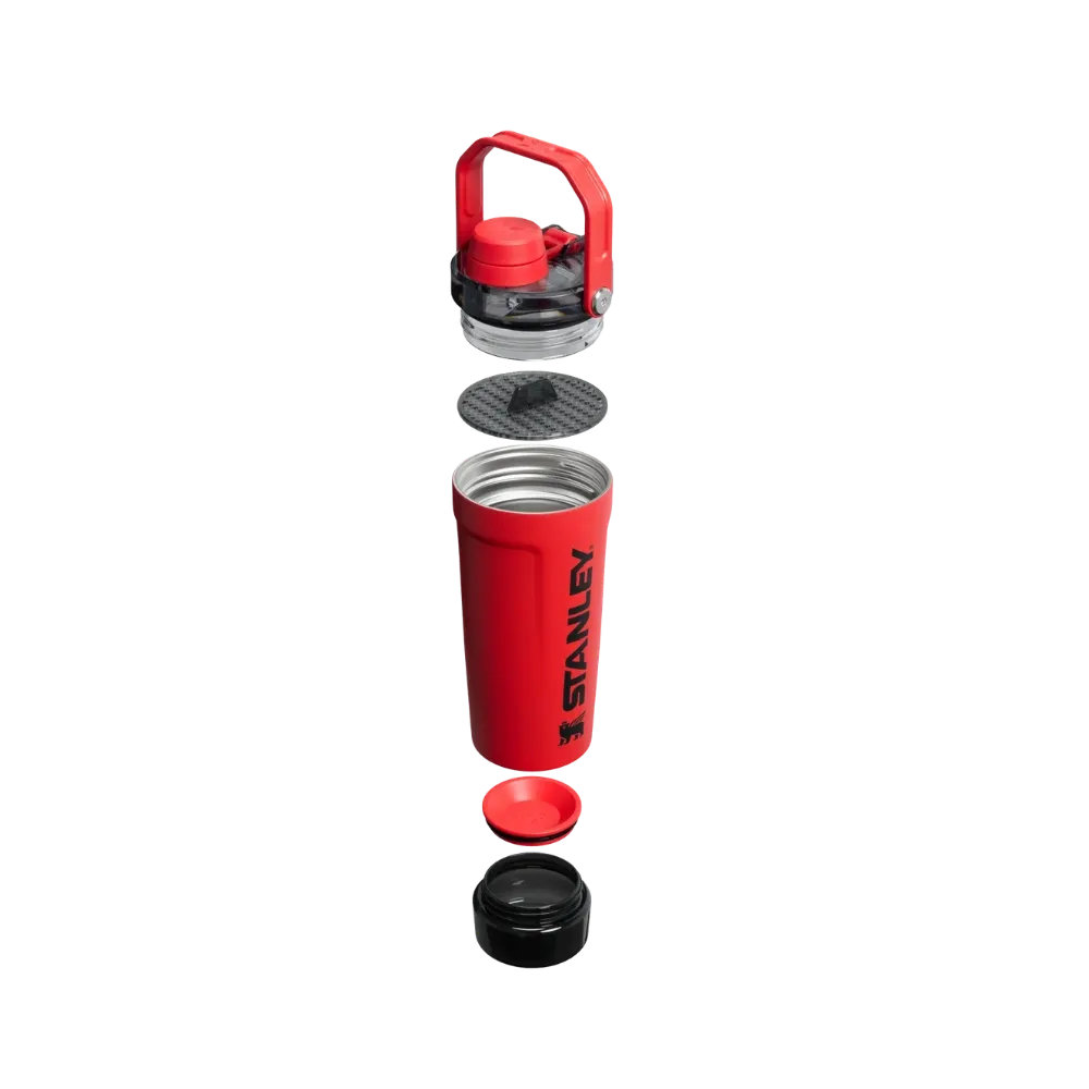 Stanley The Vitalize™ Shaker Bottle 20 OZ Chili Black