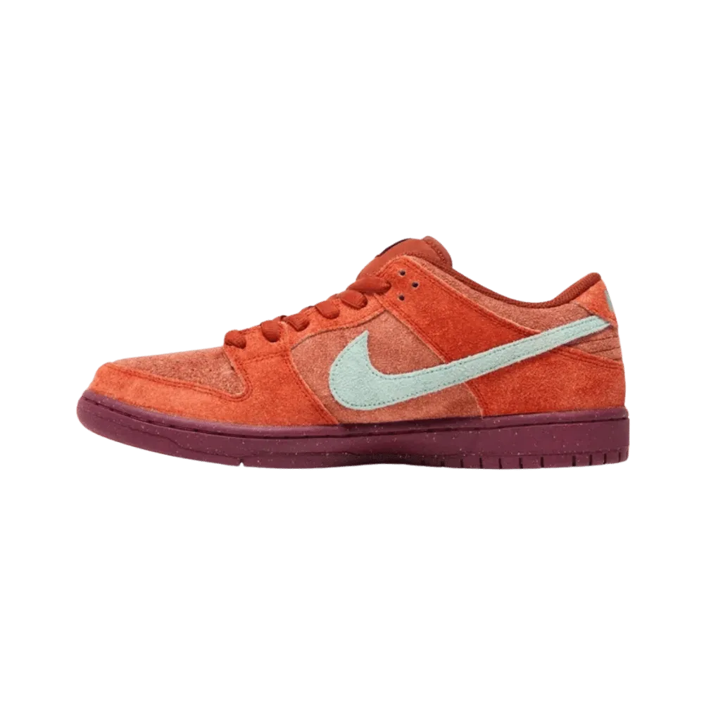 Nike Dunk Low SB 'Mystic Red'