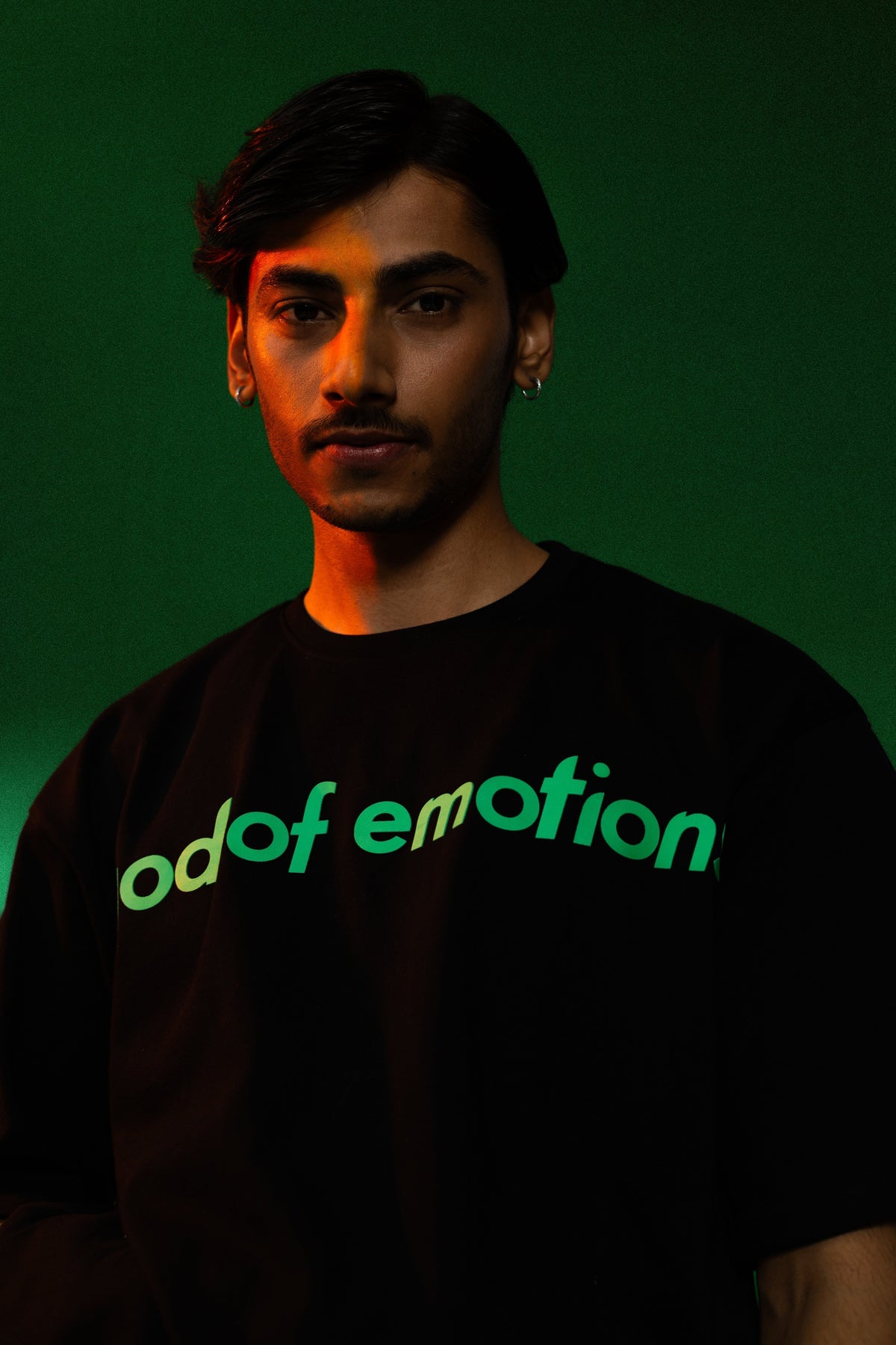 PELIOS GOD OF EMOTIONS™ SHADE OF IVIES TEE – view 2