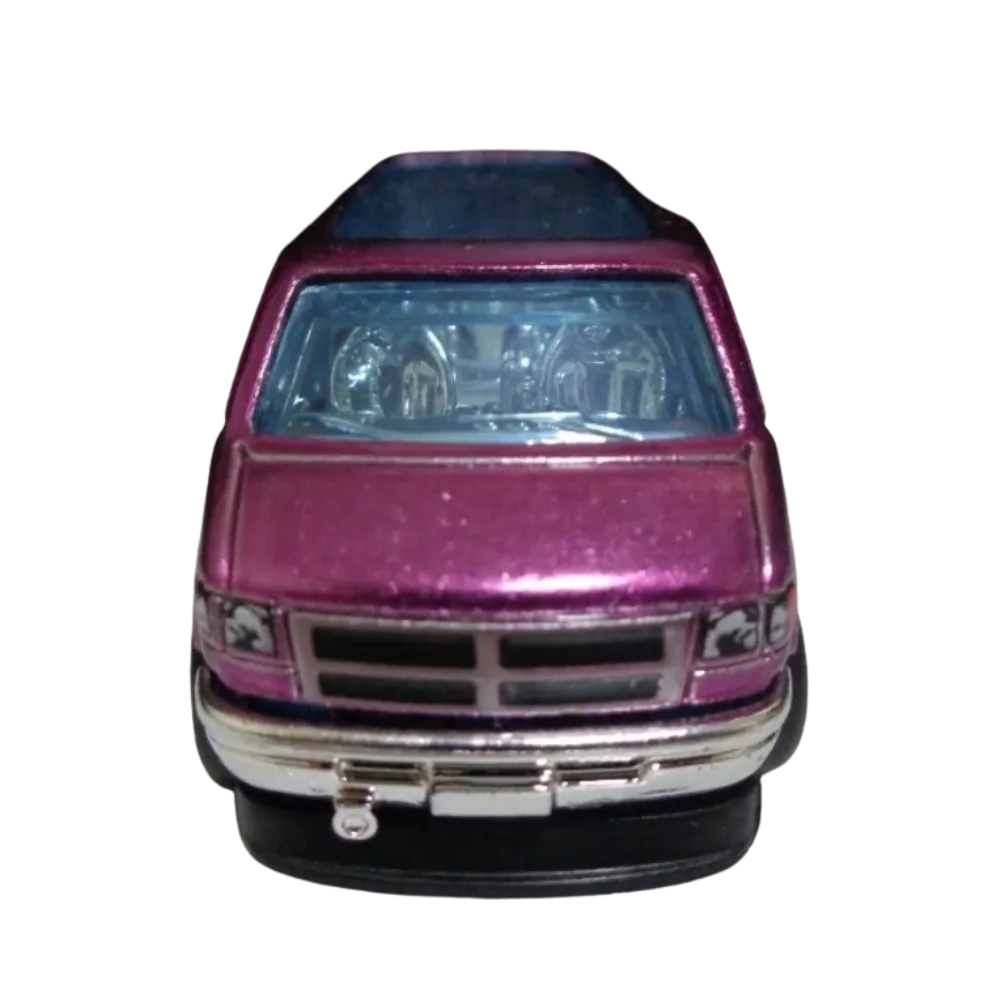 Hot Wheels Super Treasure Hunt 2022 Dodge Van