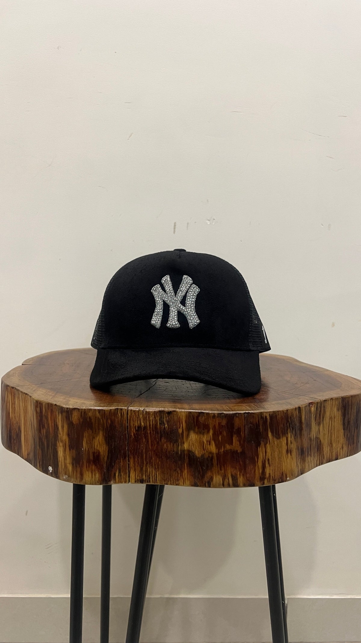 THE SEA HORSE NY Rhinestone - Suede Trucker cap – view 5