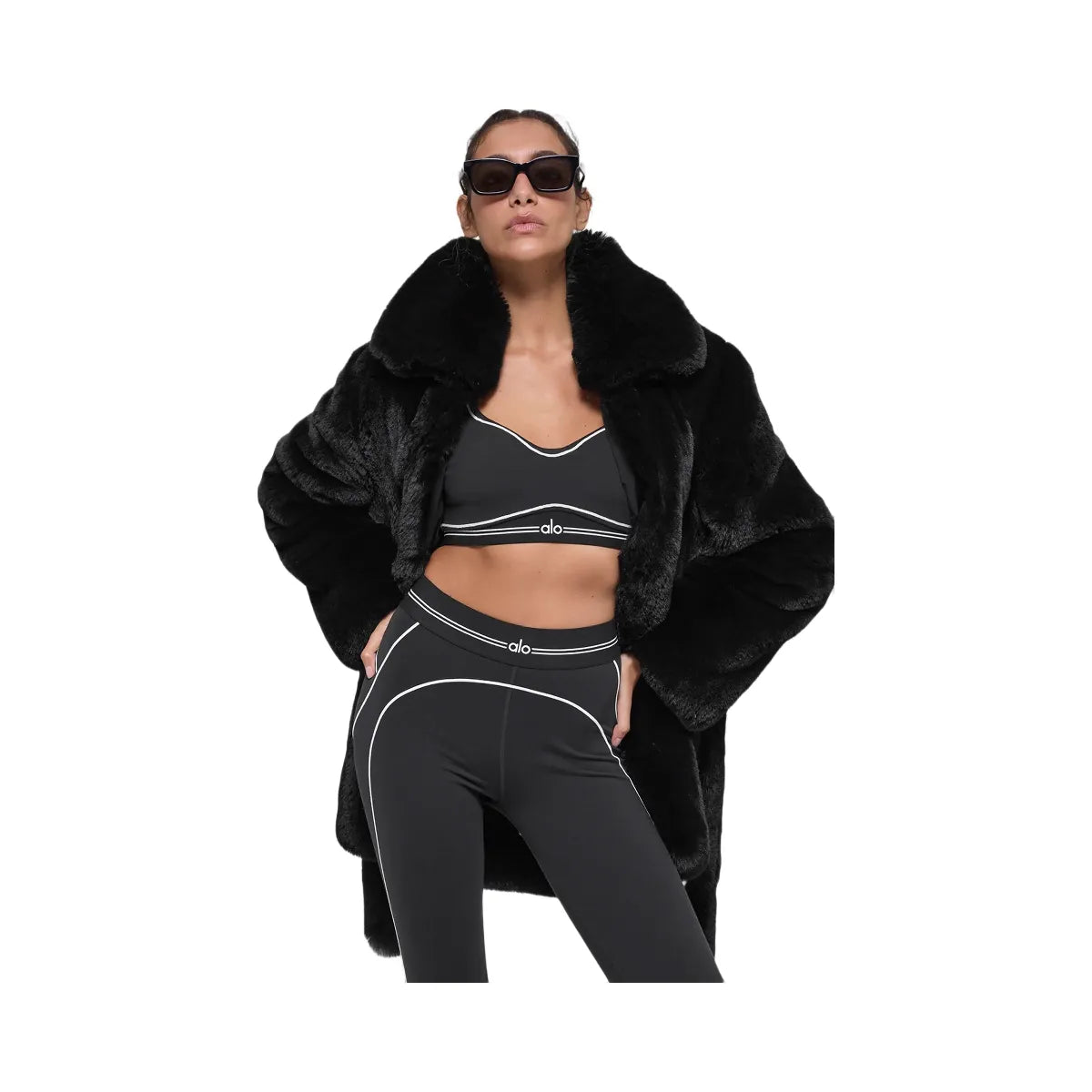 Alo Women's Faux Fur Starstruck Coat - Black