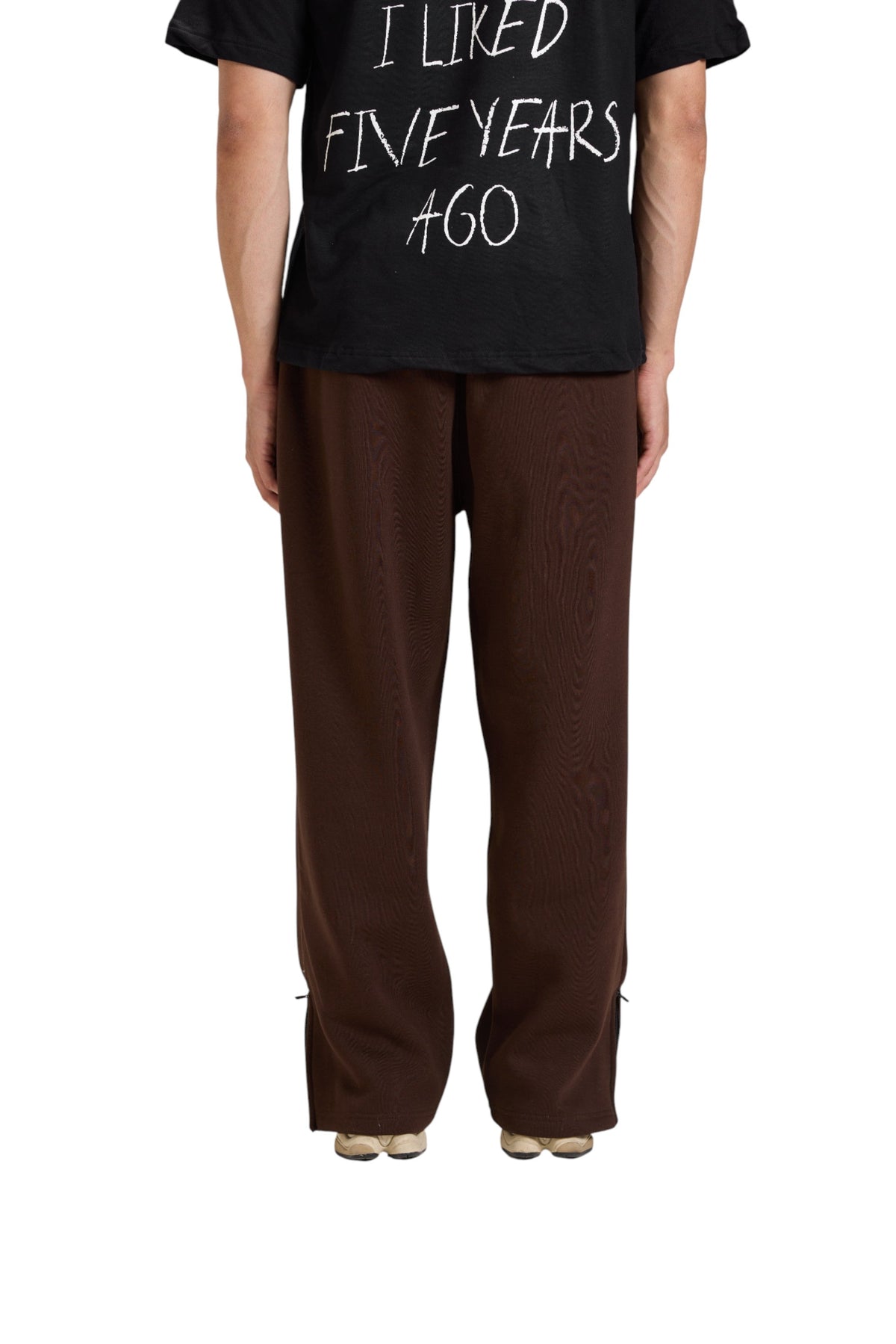 Young Grandpa FLARED SWEATPANTS - MOCHA – view 5