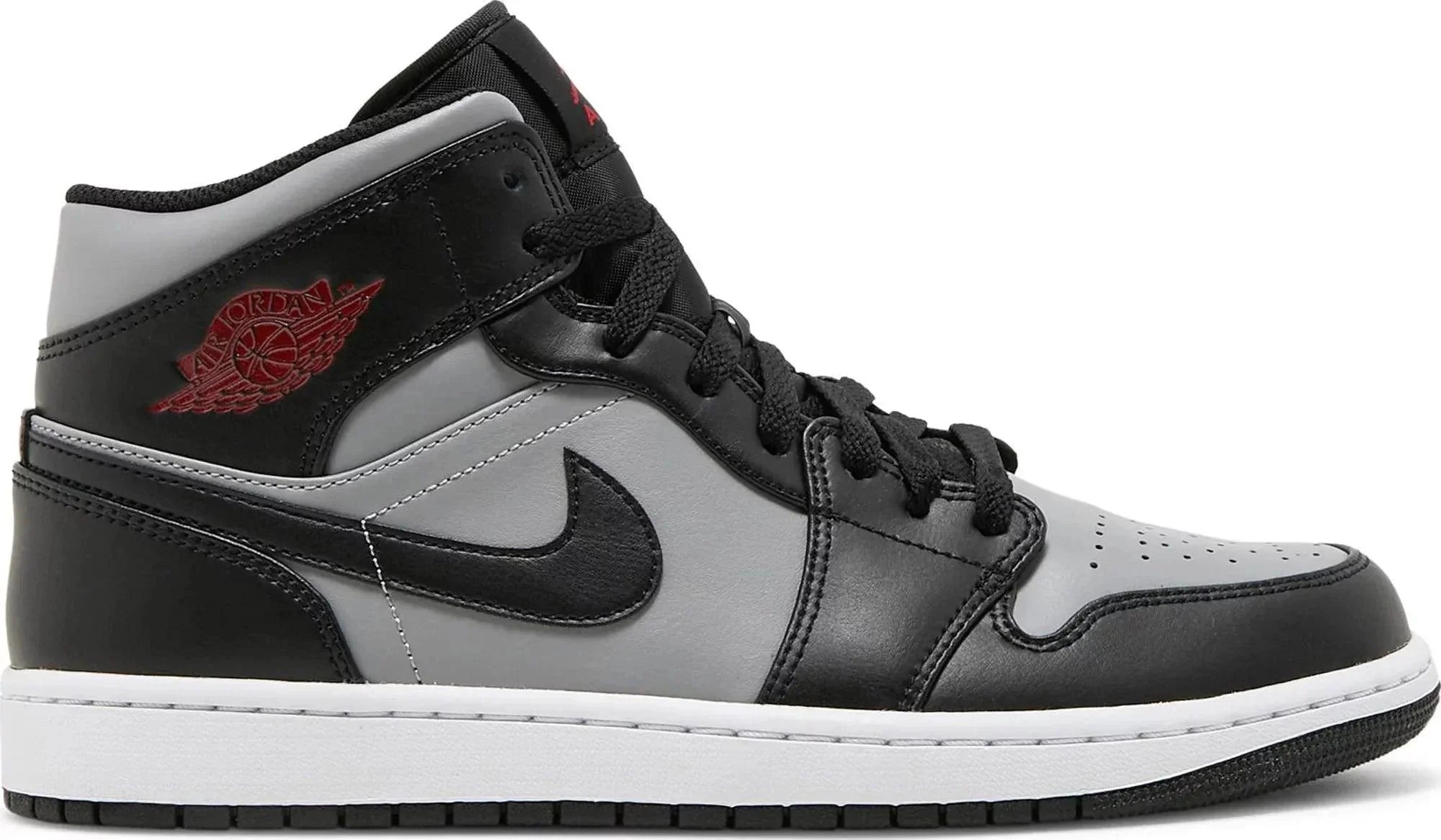 Nike air jordan 1 retro black and red sales