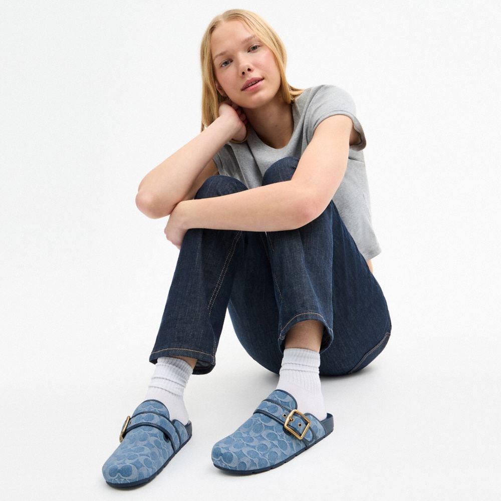 Women's Coach Archival Buckle Clog In Regenerative Cotton Signature Denim Indigo