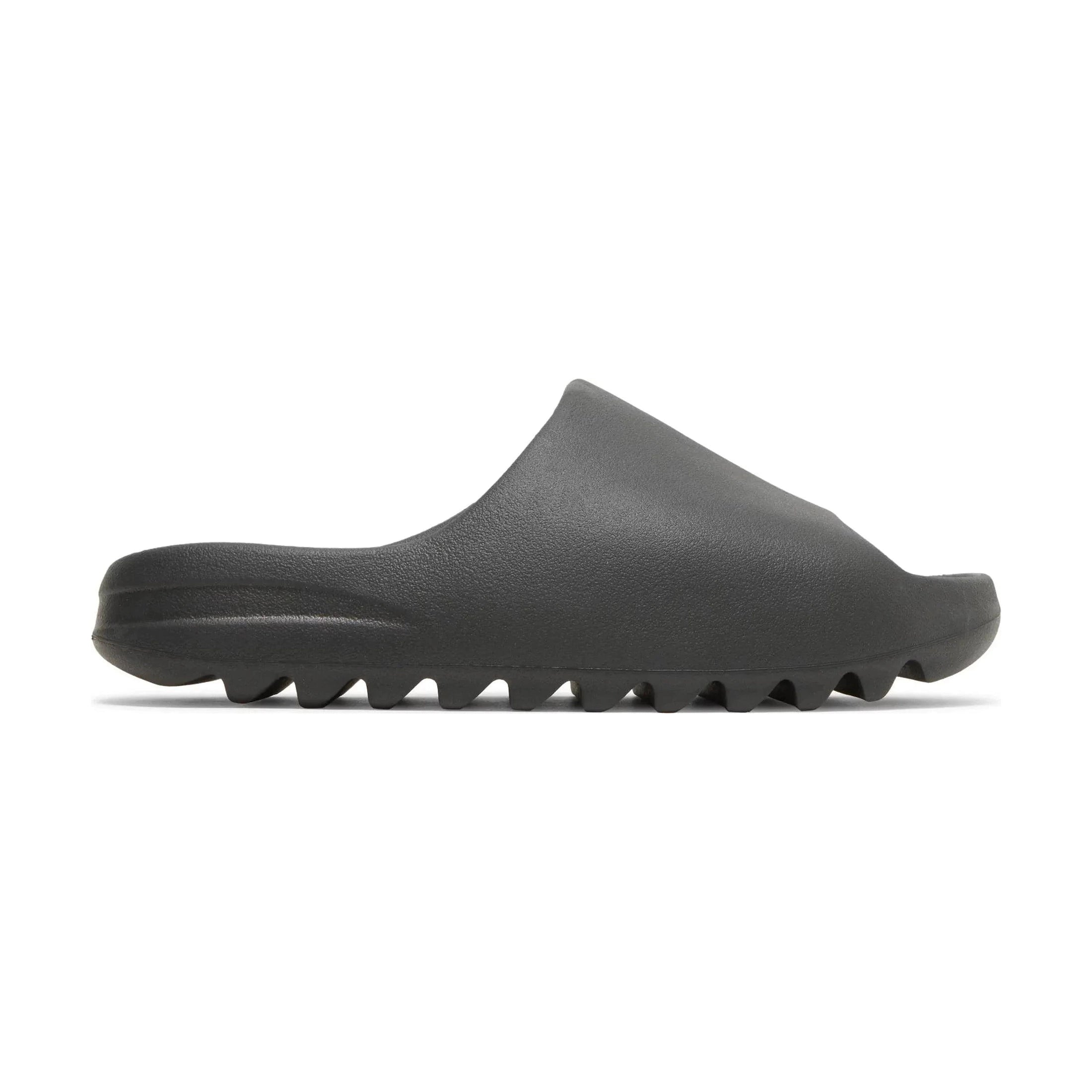 Yeezy Slides "Onyx" - Dawntown