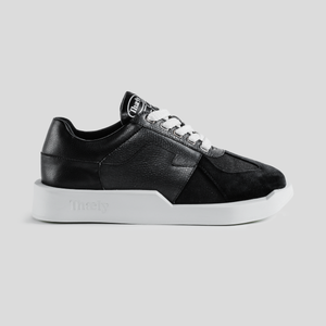 Black Magpie Reflex Runnner | Sustainable Runners