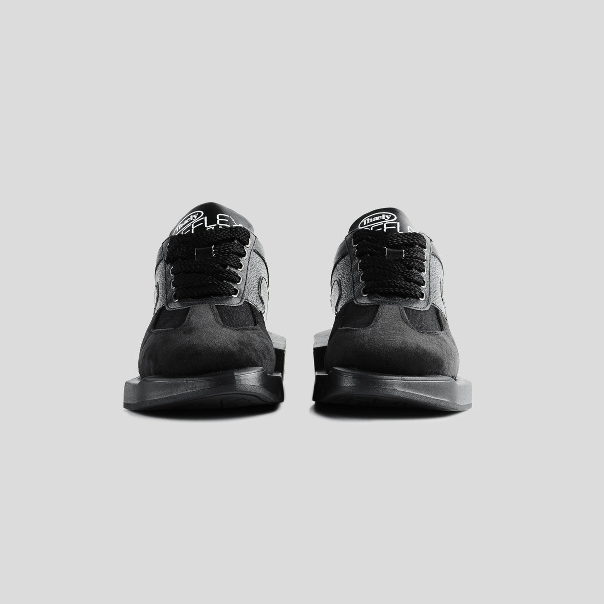 Black Vulture Reflex Runnner | Sustainable Runners