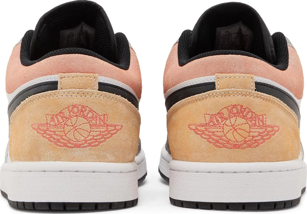 Air Jordan 1 Low SE "Flight Club"