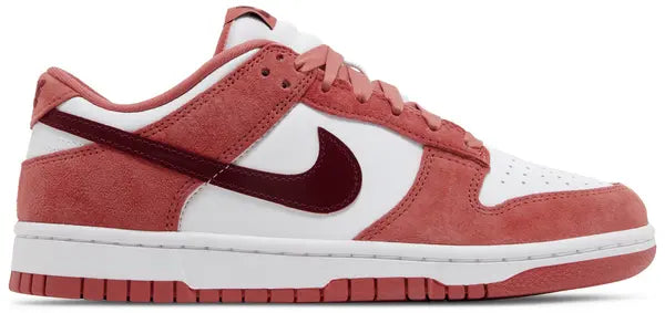 Dunk Low 'Valentine's Day 2024'