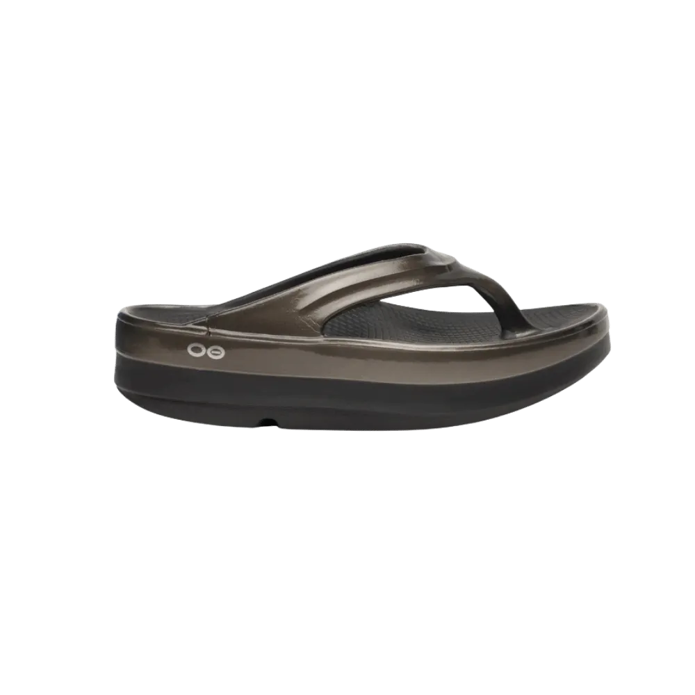 Oofos OOmega OOlala Stacked Sandal -Titanium Mirror