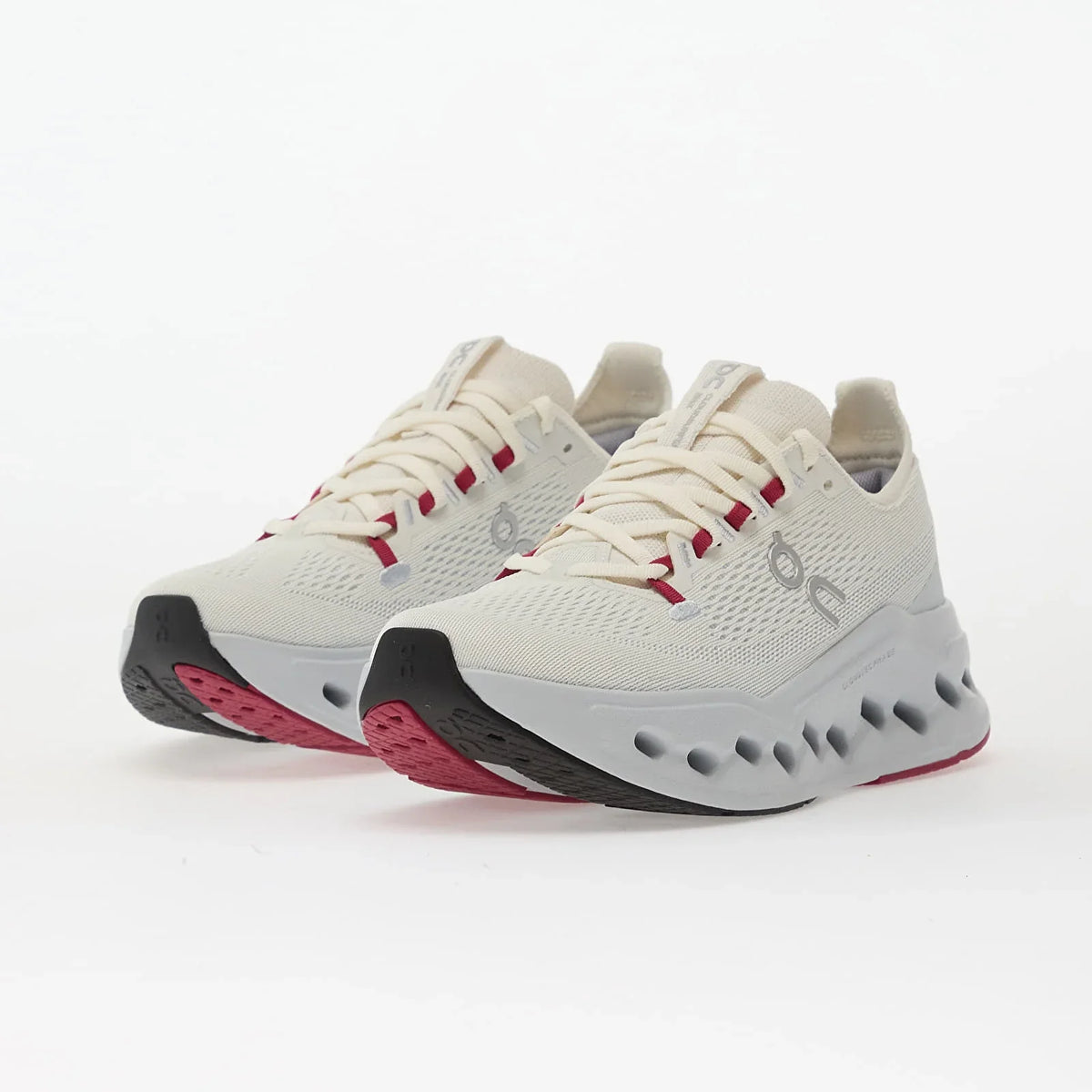On Running Cloudsurfer Max Ivory Arctic
