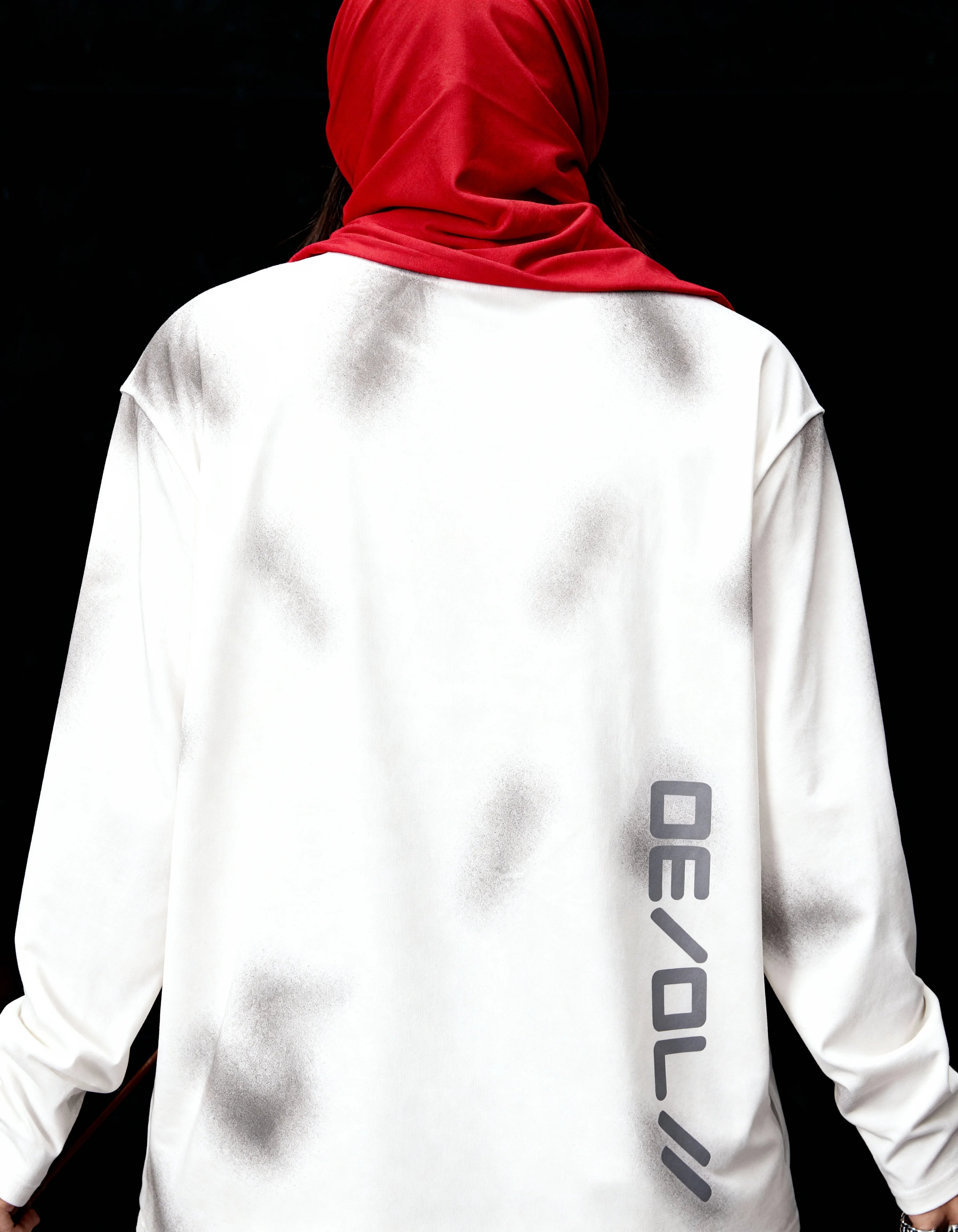 EYESORE [FULL-SLEEVE T-SHIRT] Cream / XS