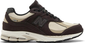 NEW BALANCE 2002R GORE-TEX "Black Coffee"