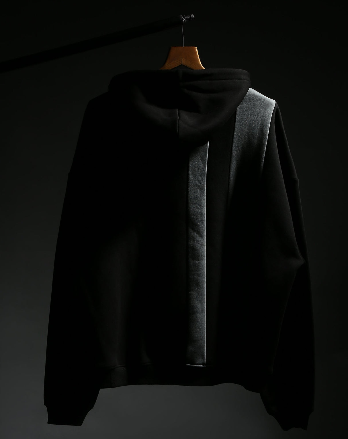 The everyday black hoodie