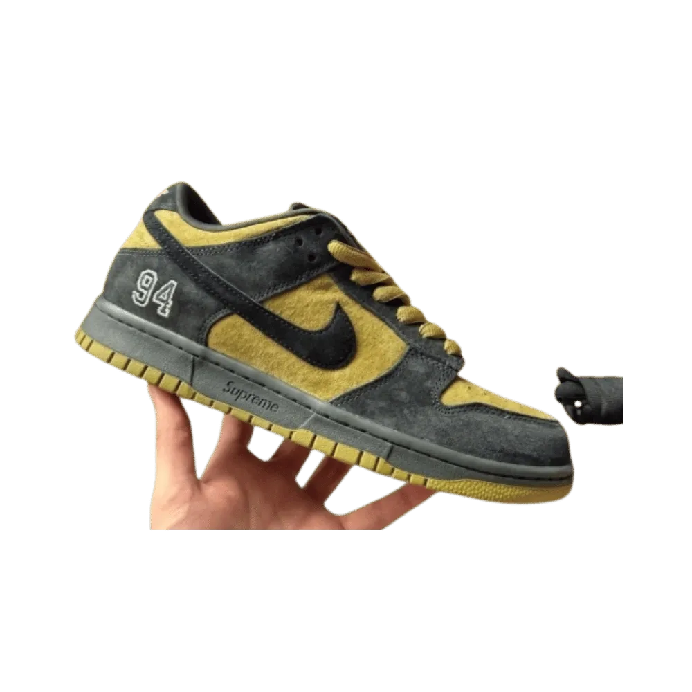 Nike Supreme x Dunk Low SB 'Camper Green'