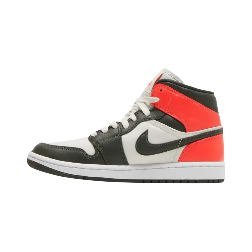 Air Jordan 1 Mid SE 'Newsprint'
