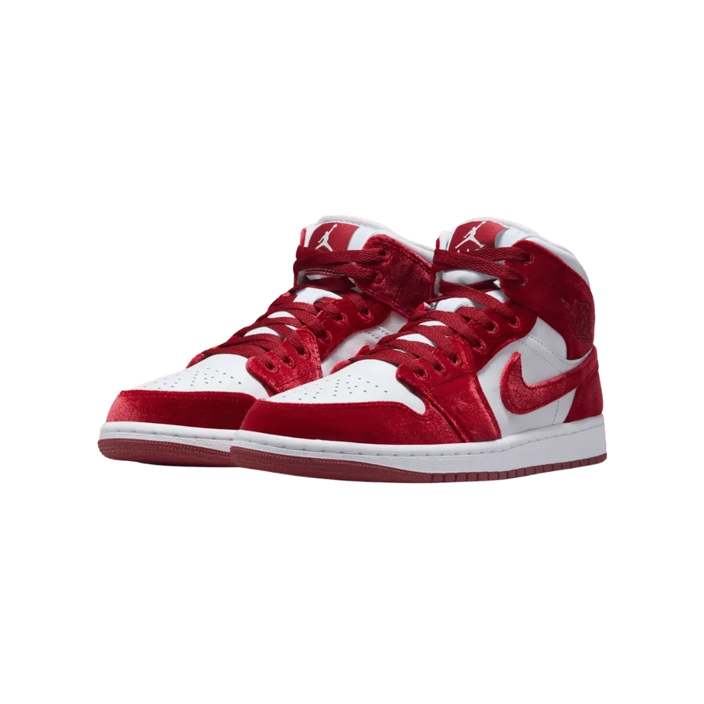 Nike Air Jordan 1 Mid 'Red Velvet'