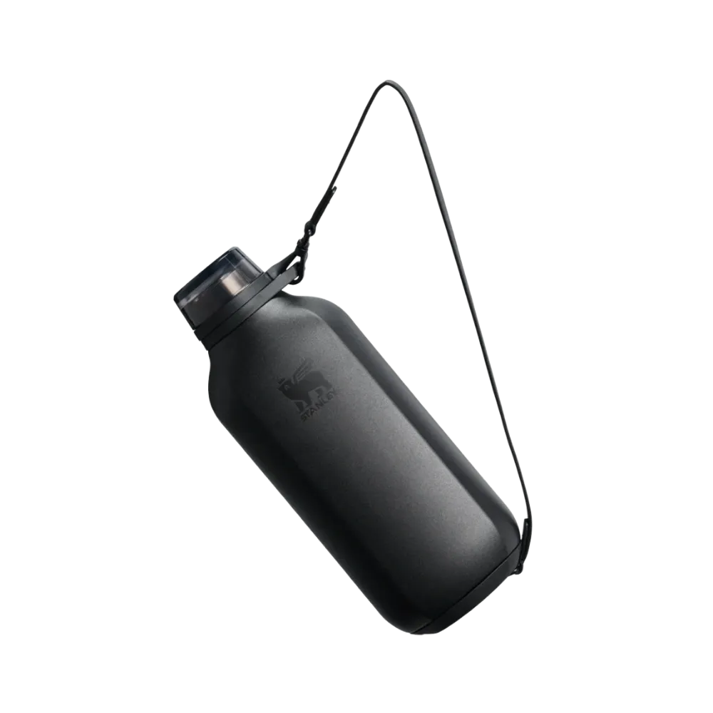 Stanley Clutch Bottle 16 OZ Black