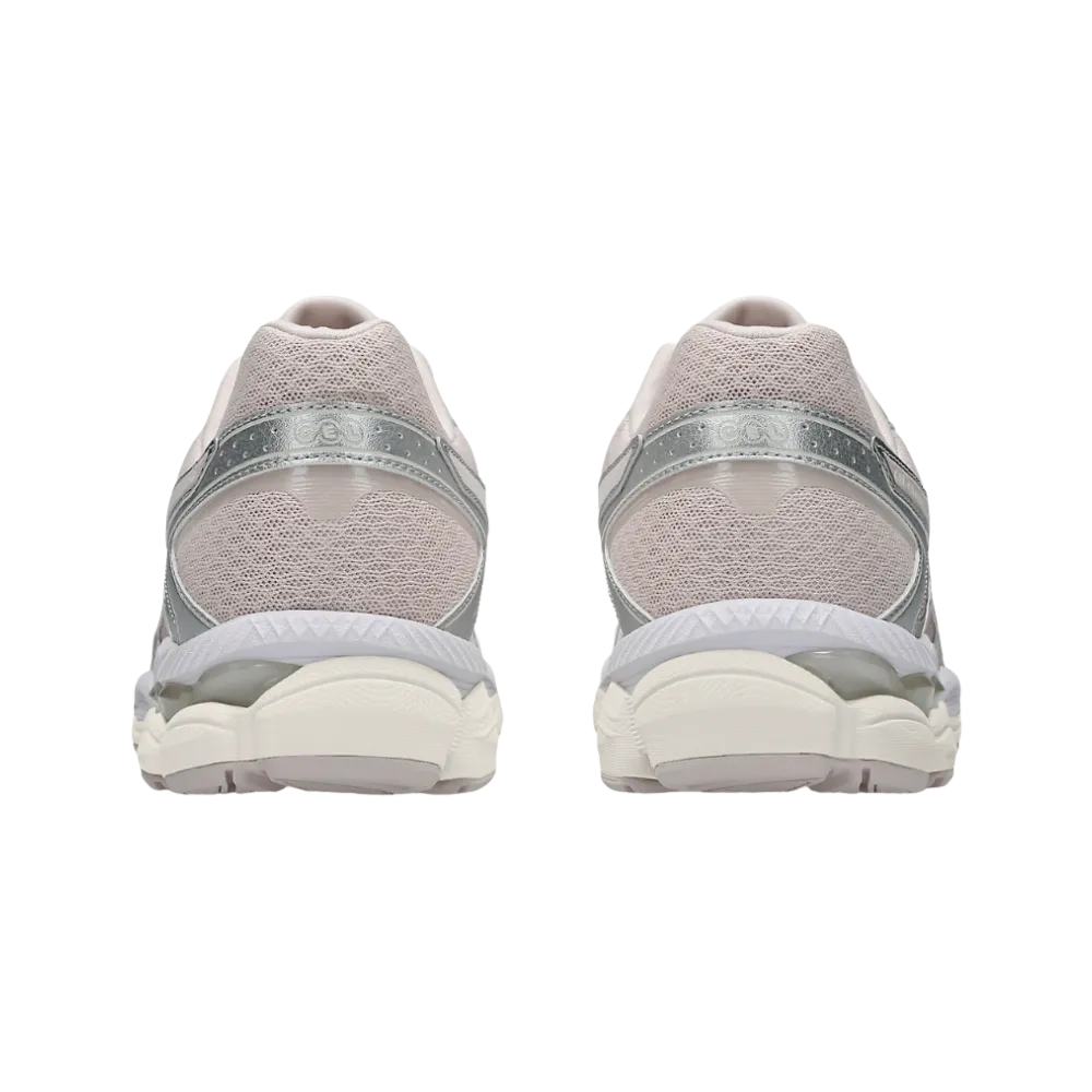 Asics Gel-Cumulus 16 Pink Cloud