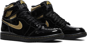 Air Jordan 1 Retro High OG "Black Metallic Gold"