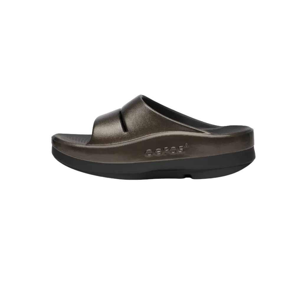 Oofos OOmega OOahh Stacked Sandal Titanium Mirror