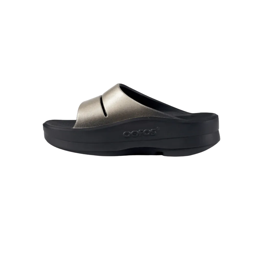 Oofos OOmega OOahh Luxe Sandal - Latte