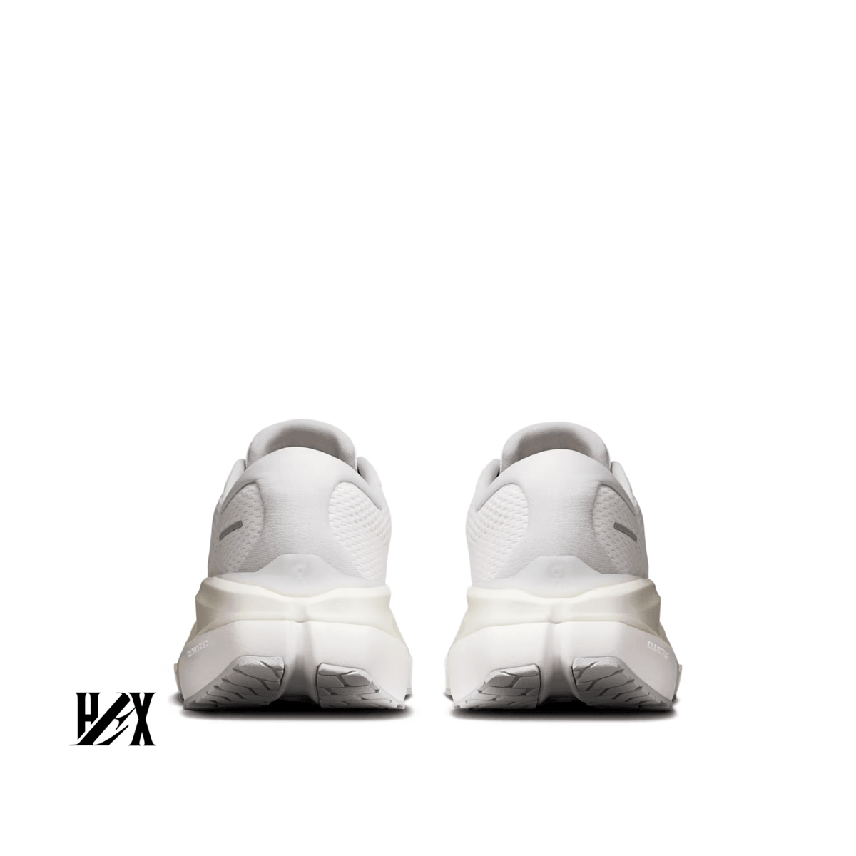 On Running Cloudrunner 3 Max White | Glacier