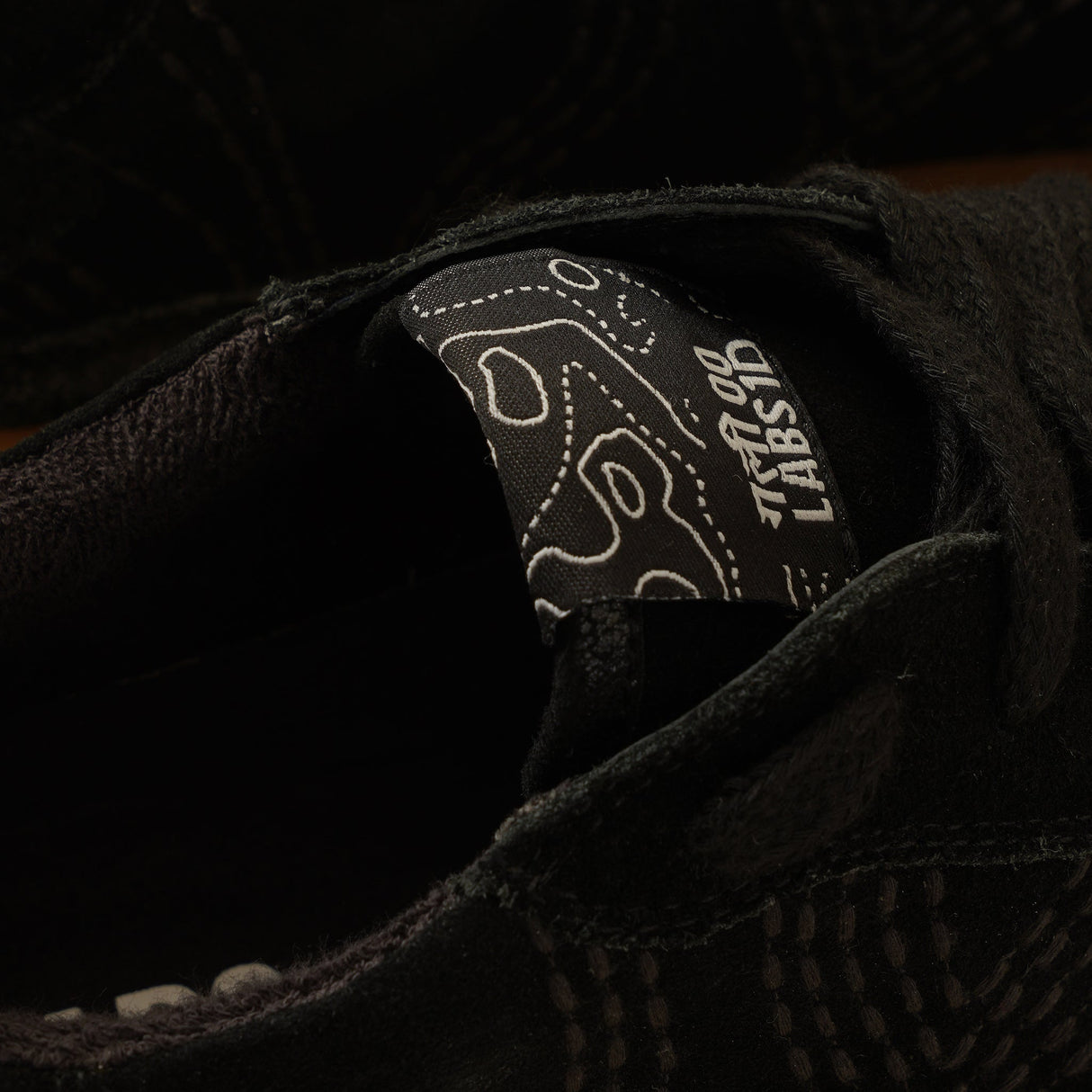Gully Number 001 - DVAITA Kohl Black