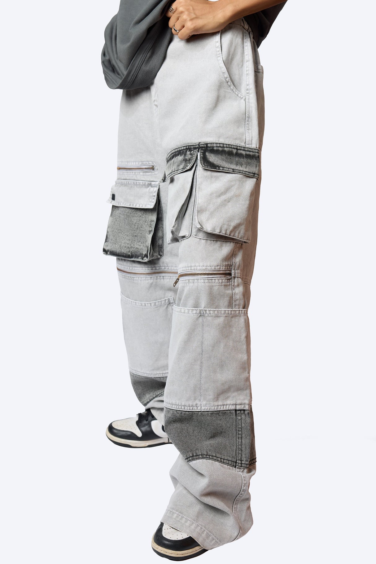 Enzyme Wash Utility Denim with multi-pocket design
