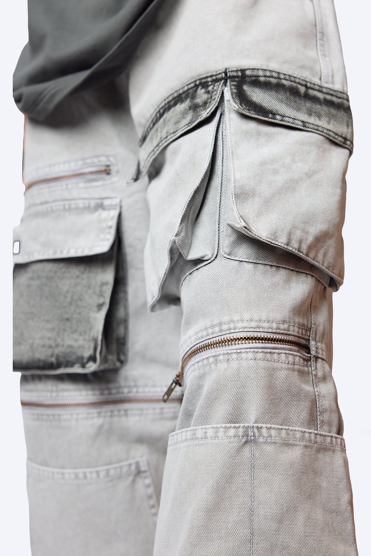 Enzyme Wash Utility Denim with multi-pocket design
