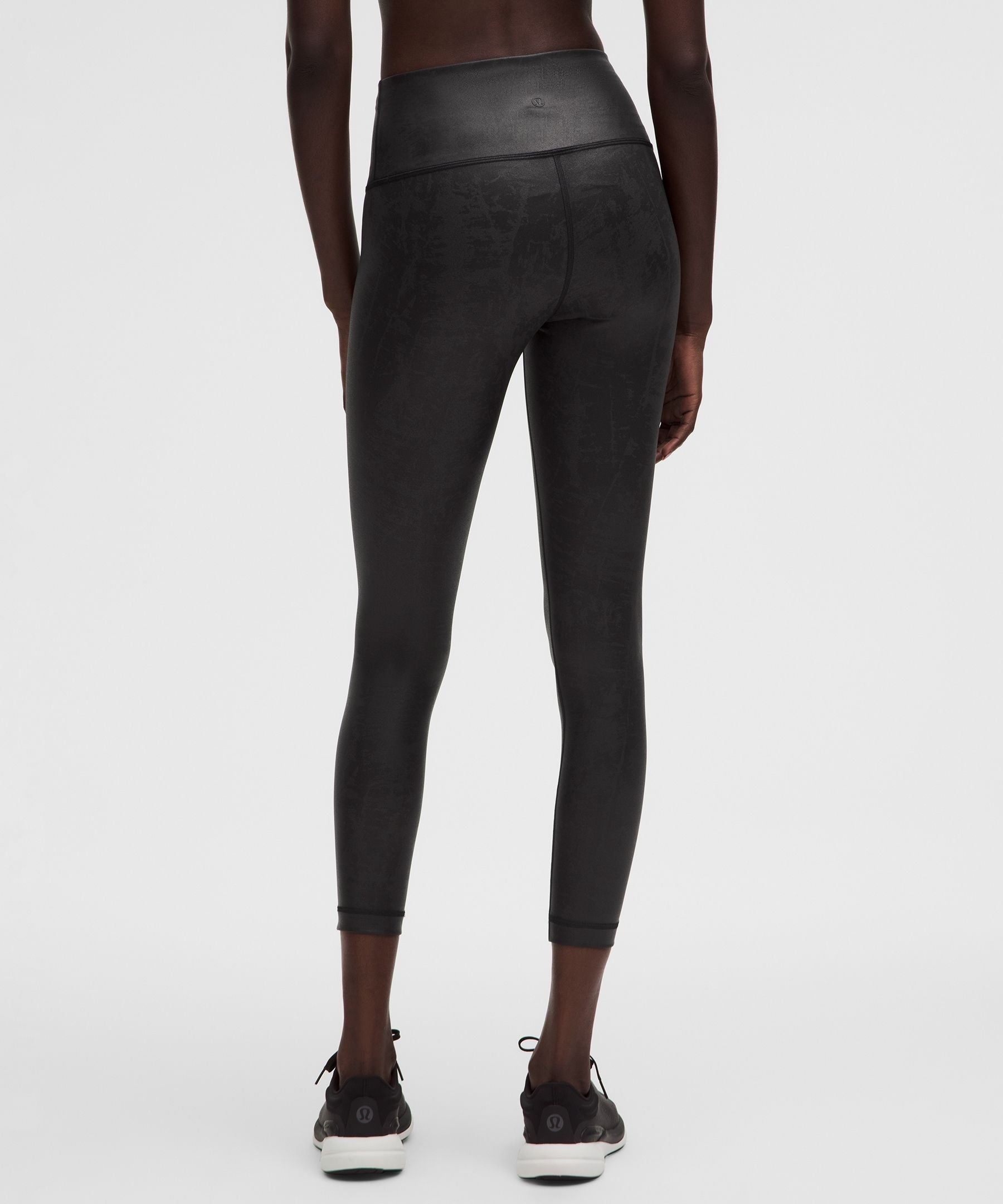 Lululemon Women's Wunder Train High-Rise Tight 25" *Matte Foil