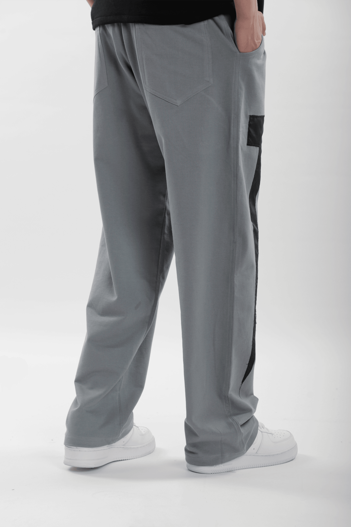 Toffle Signature Joggers - dawntown