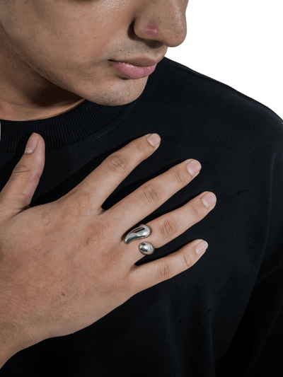 Manaca Liquid Pulse Ring