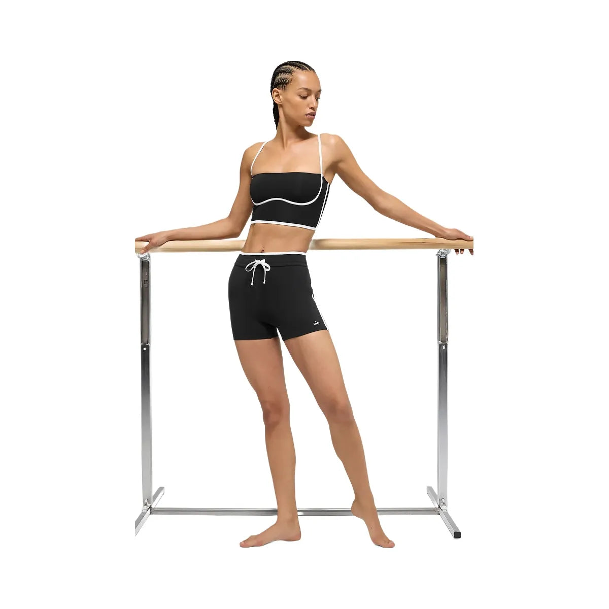 Alo Women's 4" Airbrush High-Waist Race Pace Short - Black/White