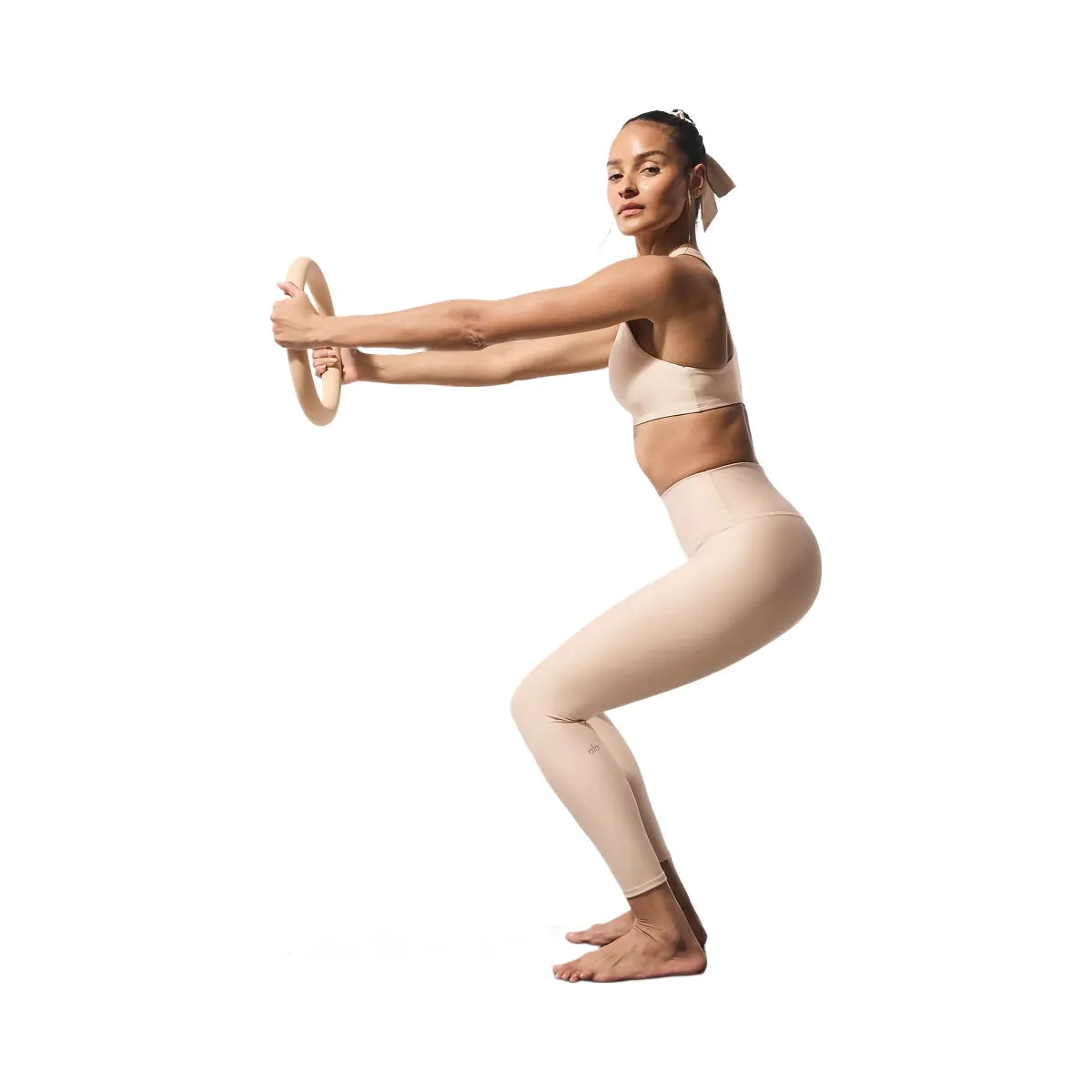 Alo Women's Airlift Advantage Racerback Bra - Macadamia