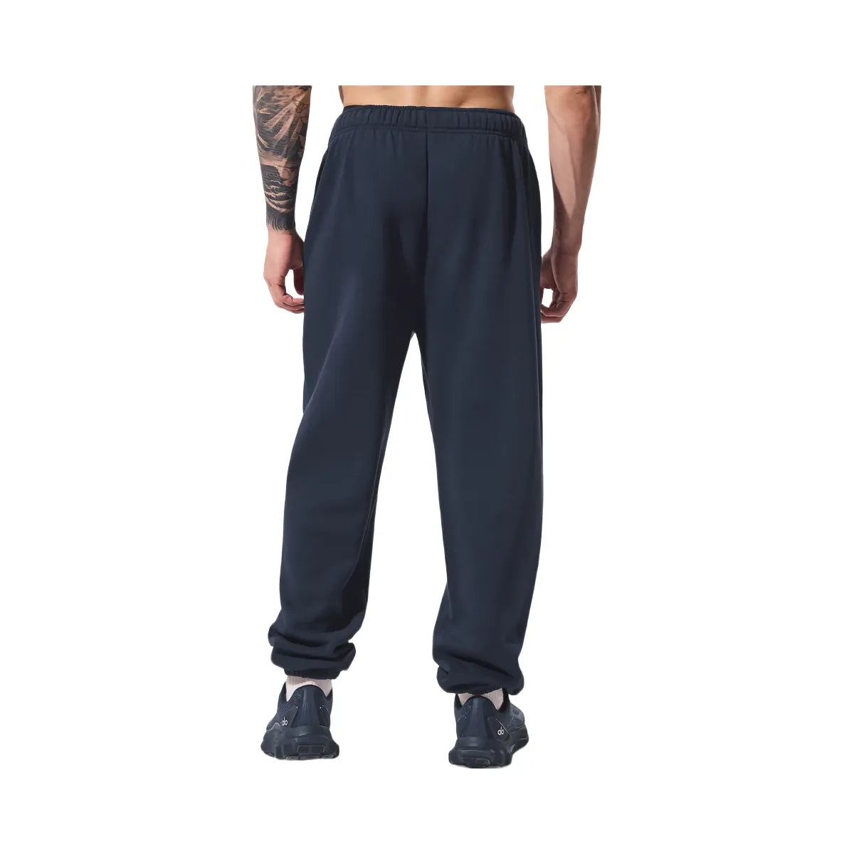 Alo Men's Accolade Sweatpant - Navy