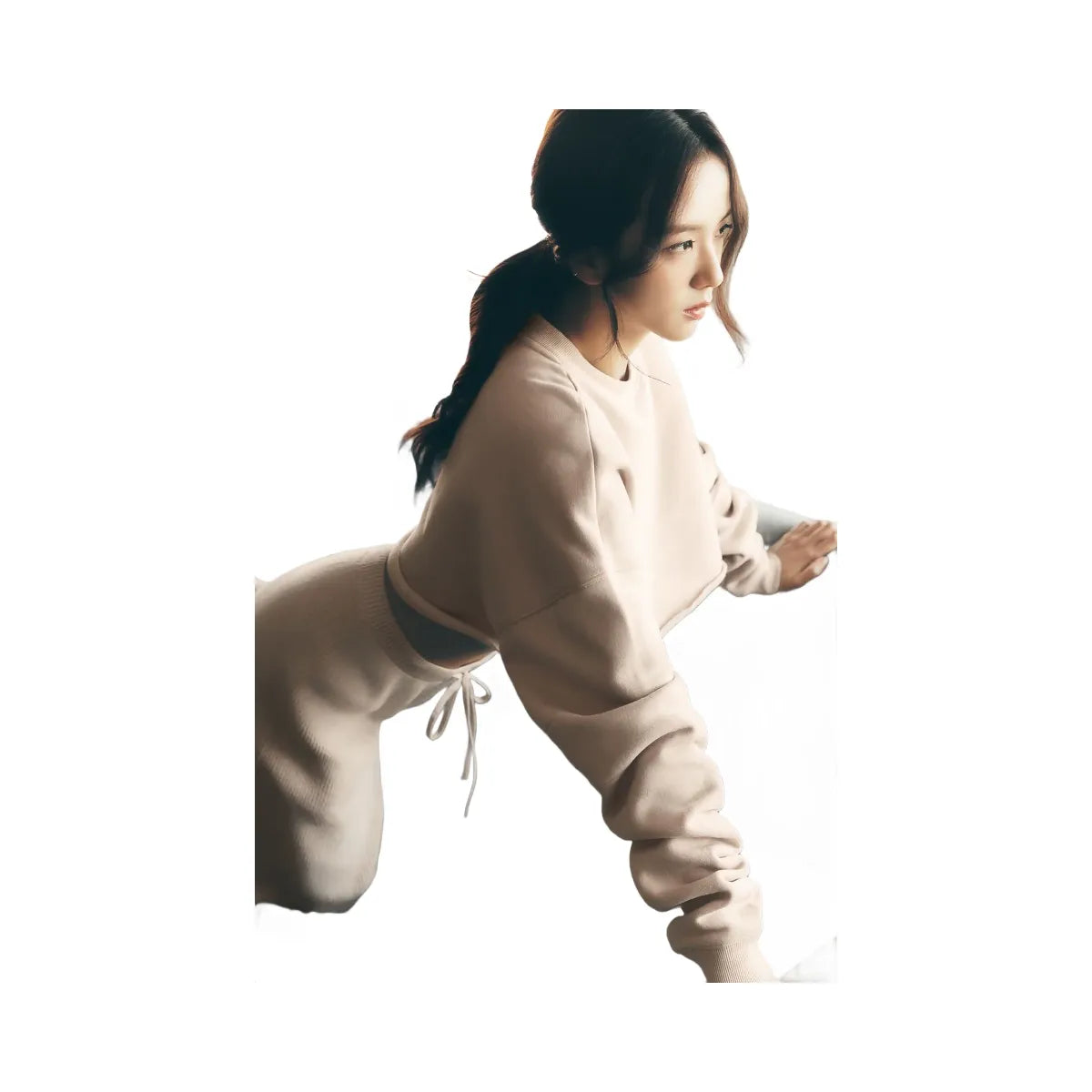 Alo Women's Extreme Cropped Pullover - Macadamia