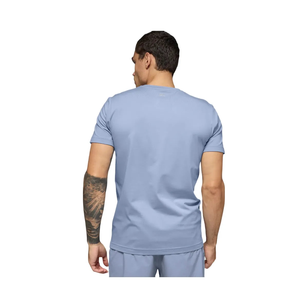 Alo Men's Conquer Reform Crewneck Short Sleeve - Winter Frost