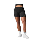 Alo Women's 5" Seamless Ribbed Favorite Short - Black