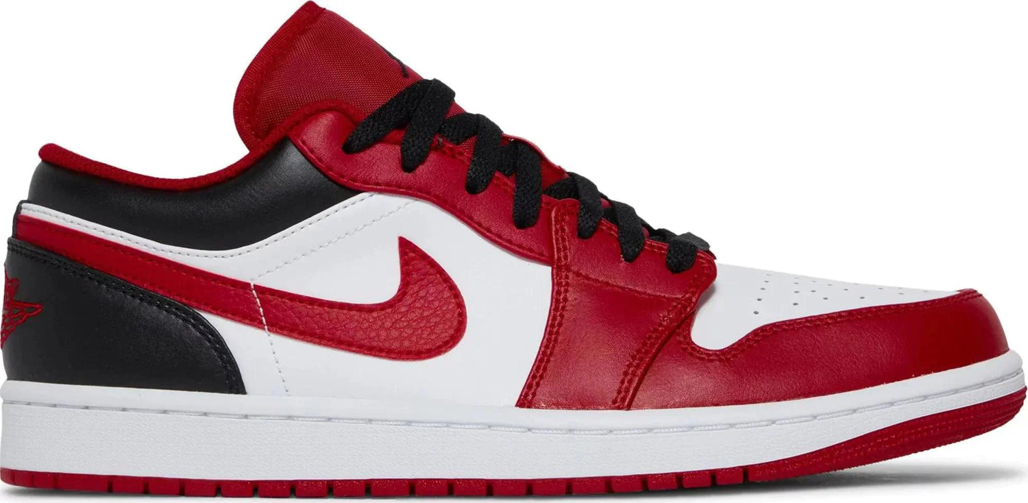 Nike air jordan shops low chicago