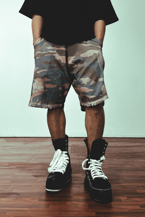 Camo Shorts - dawntown