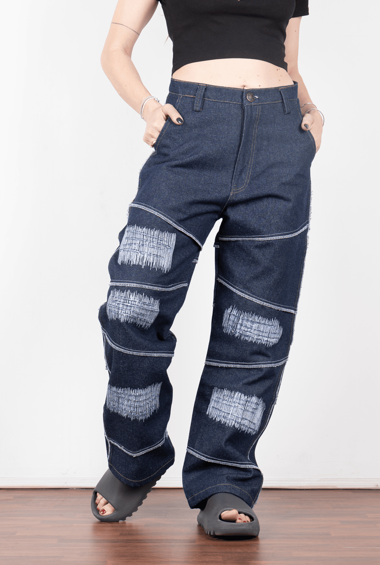 Scratched Denim Jeans - dawntown