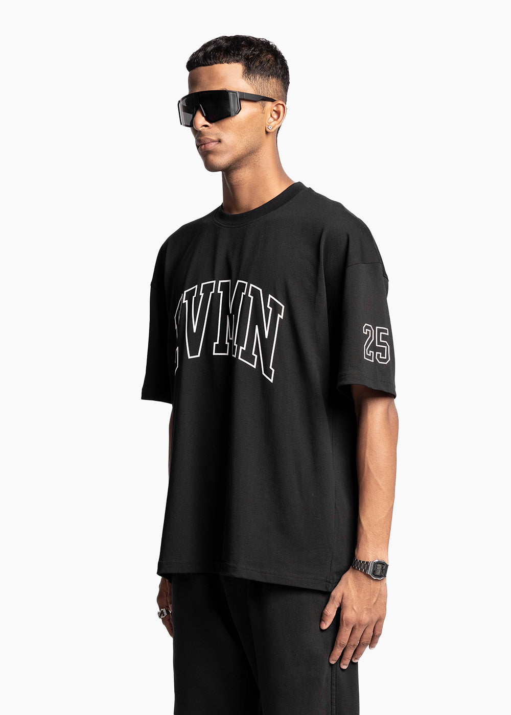 EVEMEN VARSITY T-SHIRT - BLACK