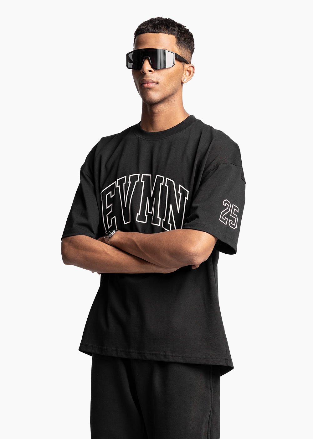 EVEMEN VARSITY T-SHIRT - BLACK