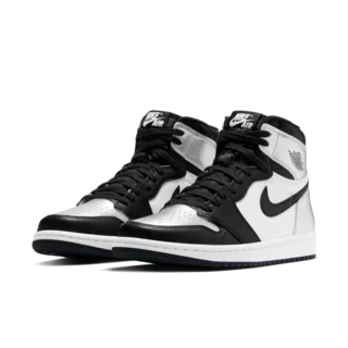 Air Jordan 1 Retro High OG 'Silver Toe'